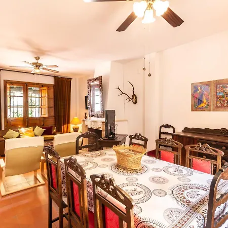 Holiday home Casa Cipreses Melegis