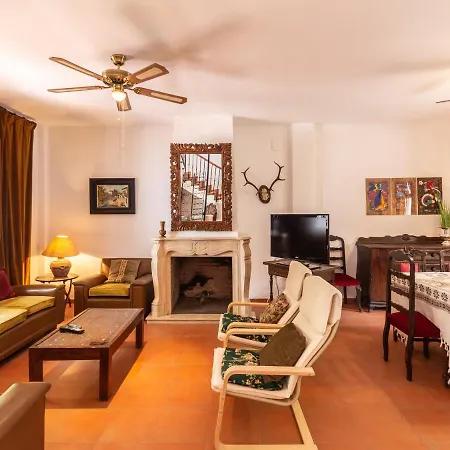 Holiday home Casa Cipreses *